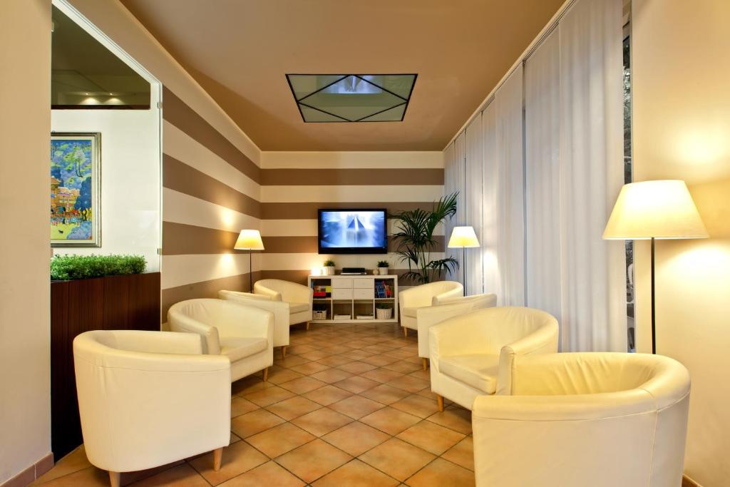 Hotel Esplanade Ріміні Екстер'єр фото